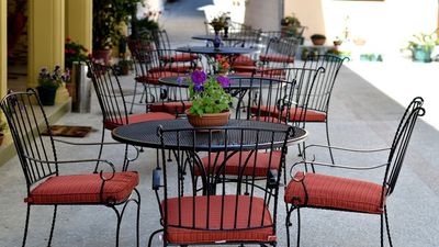 ჩვენი ეზო_8