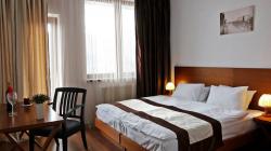 Time Out Hotel 0
