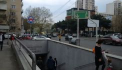 Безархаус рядом с метро 5