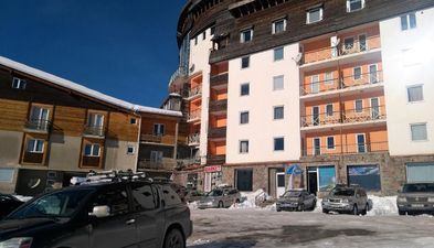 აპარტოტელი აქსისი_3