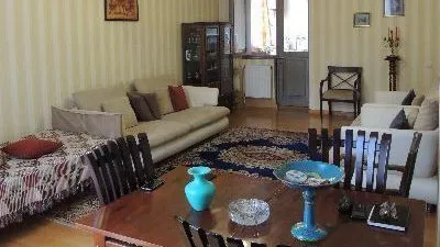 აპარტამენტი რუსთაველზე — ფოტო 2