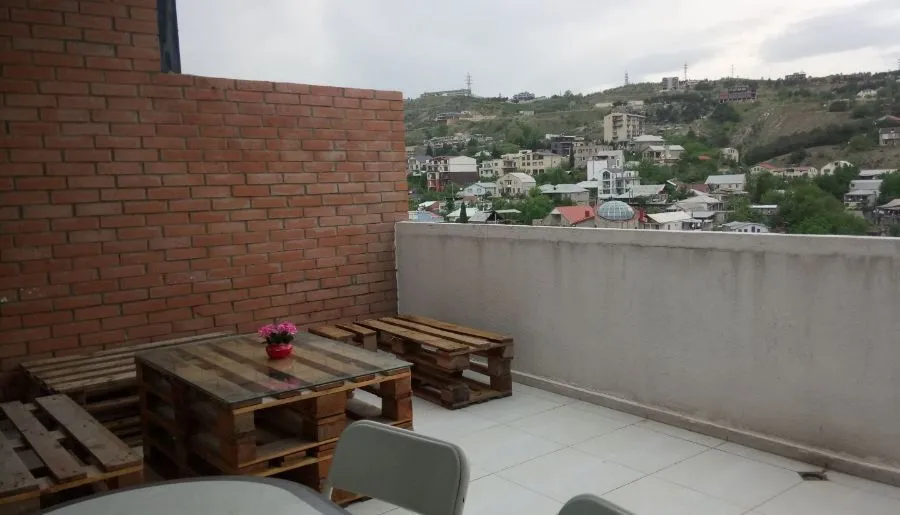 Apartment 80 on Delisi 9-7 — Photo 1