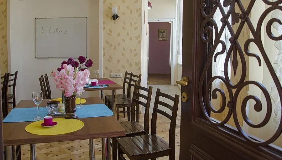TiflisLux Boutique Guest House — Photo 6