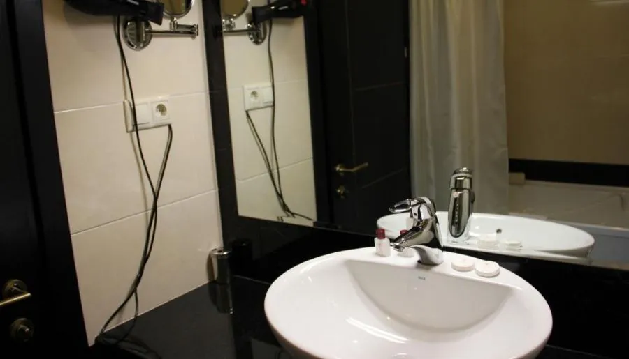 Hotel Villa Palace — Photo 59