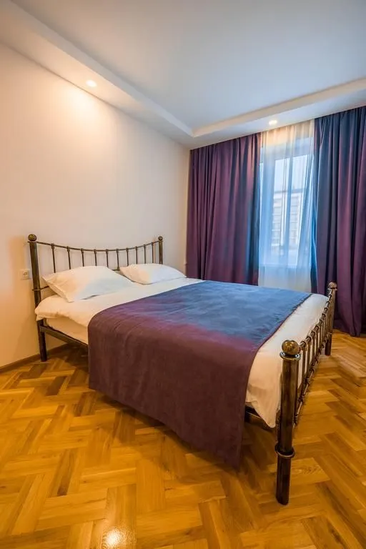 ირის აპარტამენტი — ფოტო 16