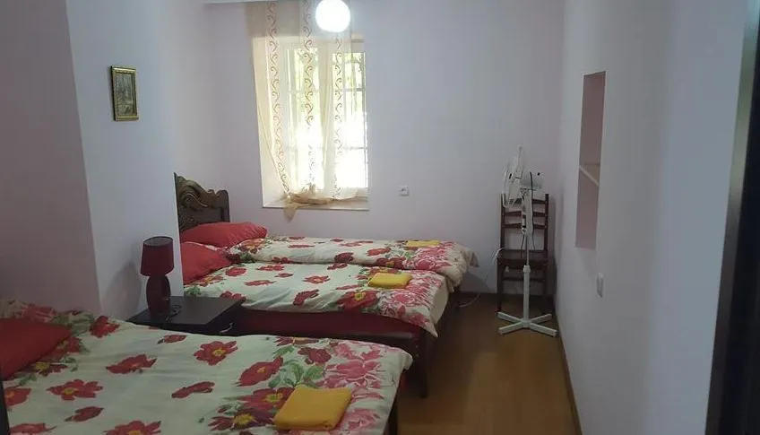 Quiet House — Photo 20