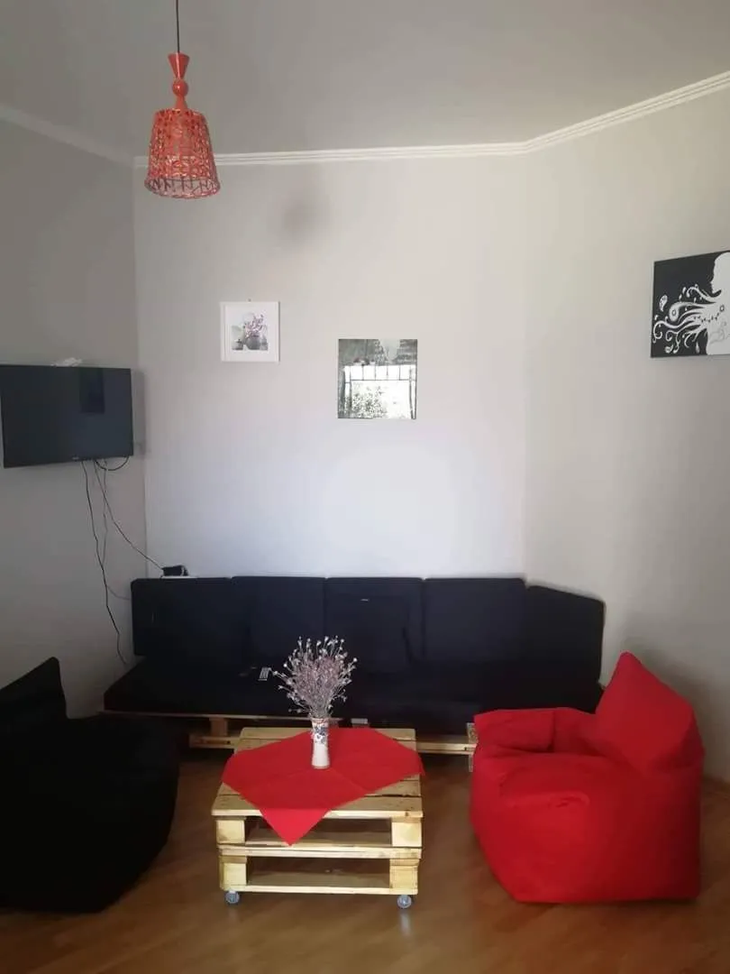 Tornike's Apartment — Photo 4