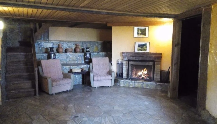 Hut — Photo 20