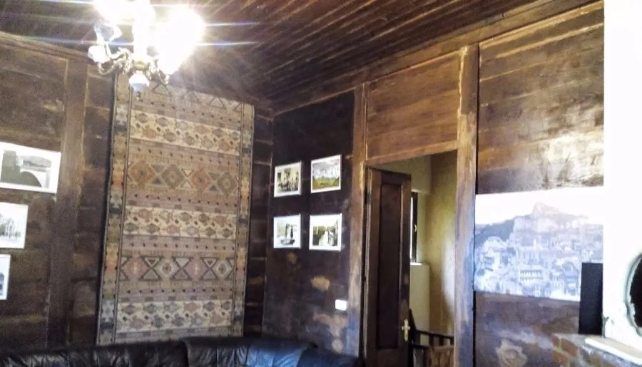 Hut — Photo 35