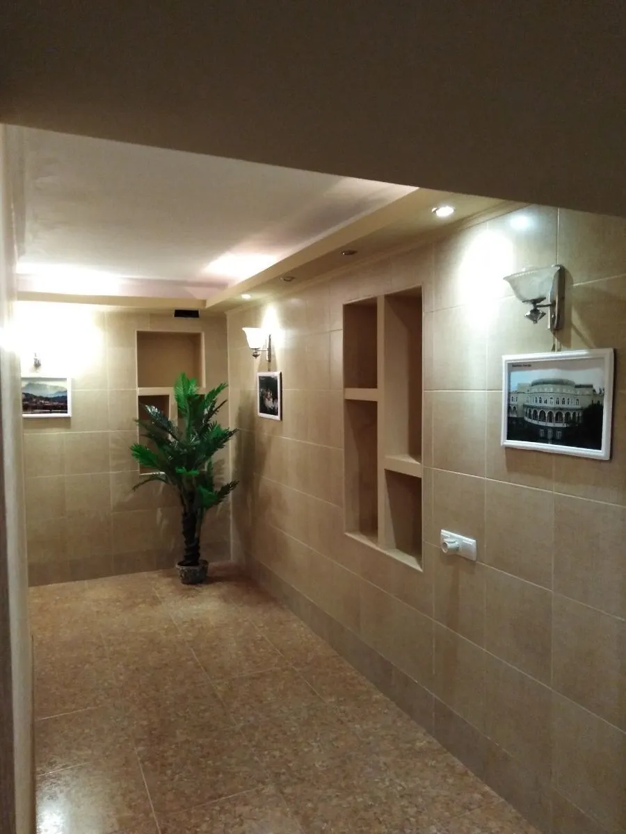 FEOLA — Photo 1