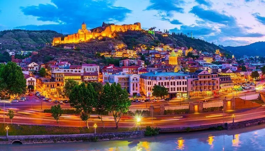 პინი — ფოტო 4
