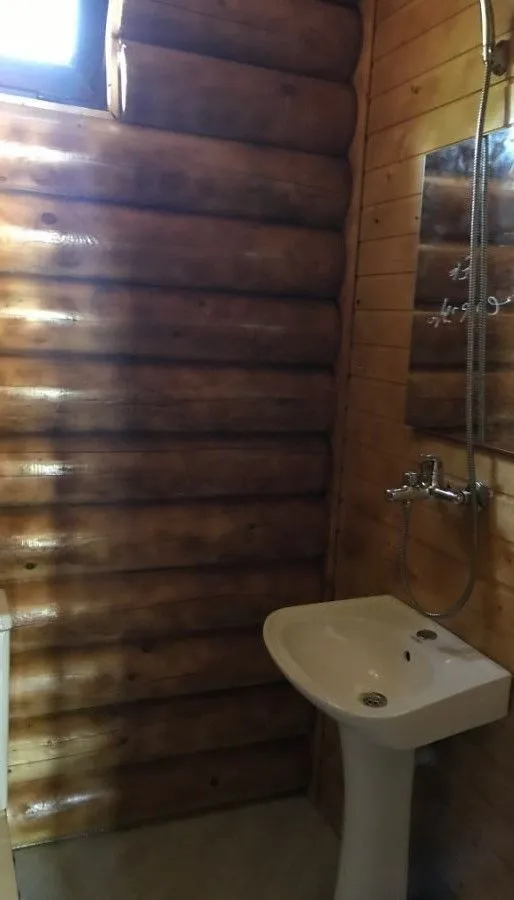 Wooden House — Photo 30