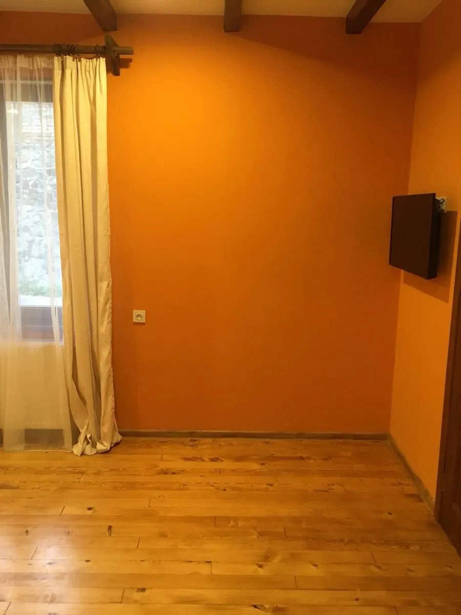 ყვითელი სახლი — ფოტო 31