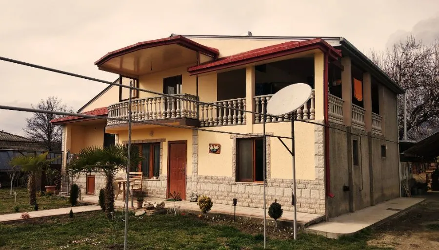 ალექსის საოჯახო სახლი — ფოტო 22