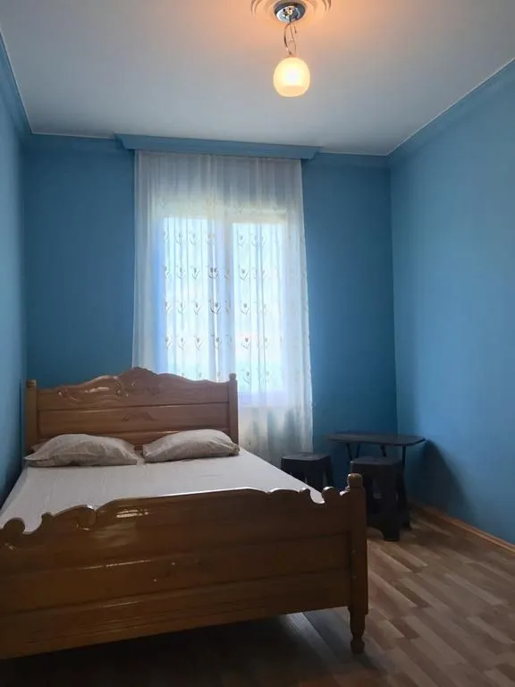 ORANGE HOUSE — Photo 55