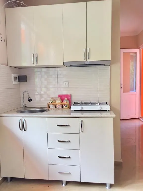ORANGE HOUSE — Photo 26