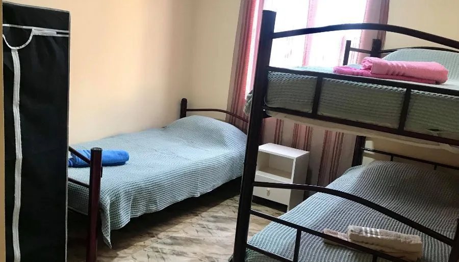 თინას გესტ ჰაუსი — ფოტო 15