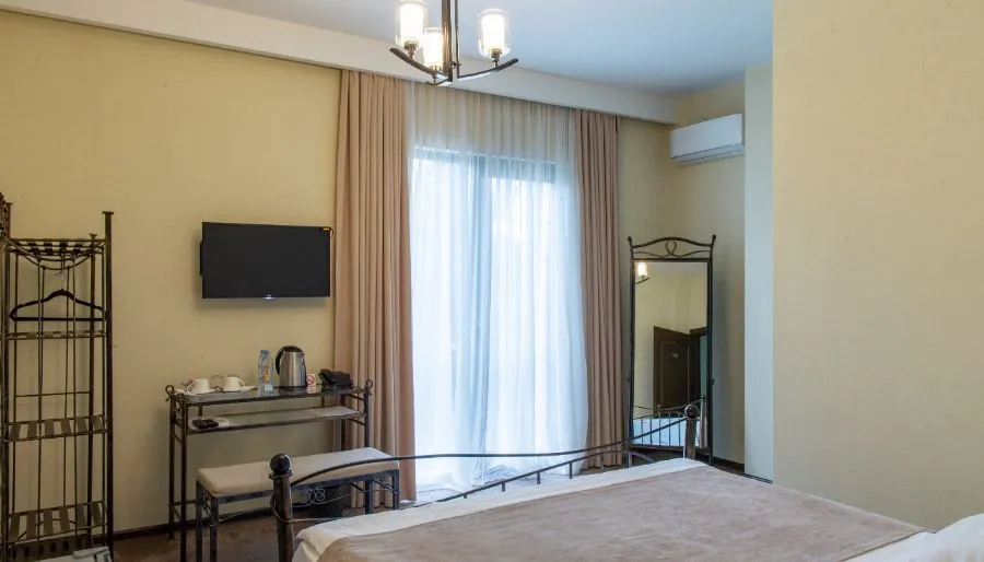 Golden Nugget Tbilisi — ფოტო 16
