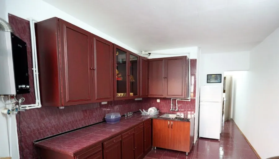 Family Rooms — Photo 9