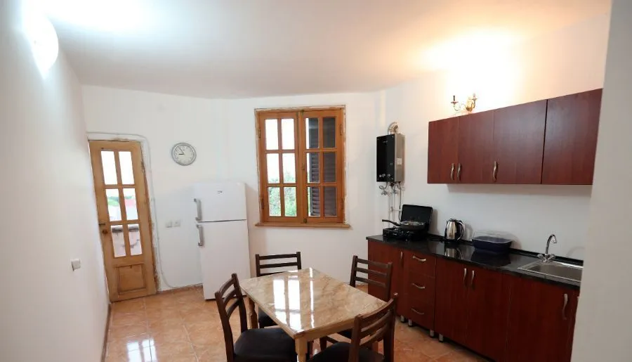 Family Rooms — Photo 8