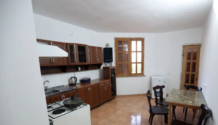 Family Rooms — Photo 11