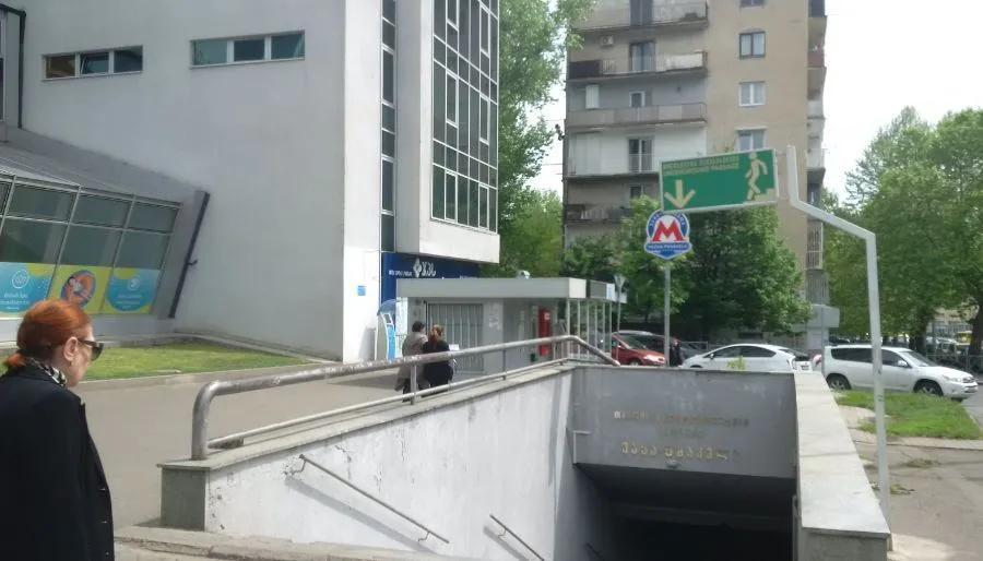 Безархаус рядом с метро — Фото 7