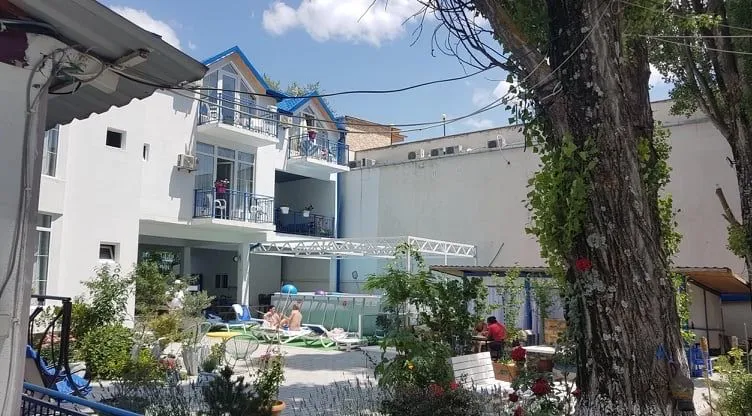 სასტუმრო ლაგუნა ბაზალეთის ტბაზე — ფოტო 54