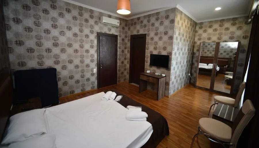 GREEN HOTEL — Photo 45