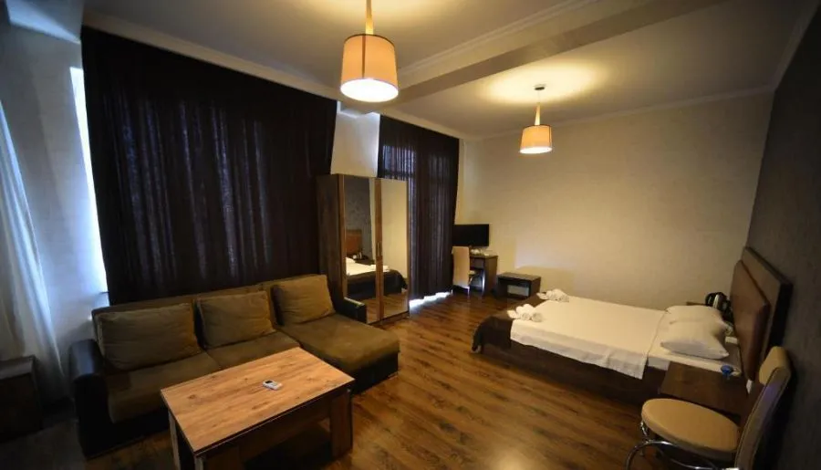 GREEN HOTEL — Photo 20