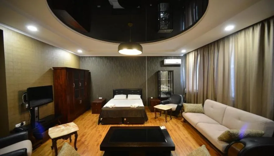 GREEN HOTEL — Photo 27