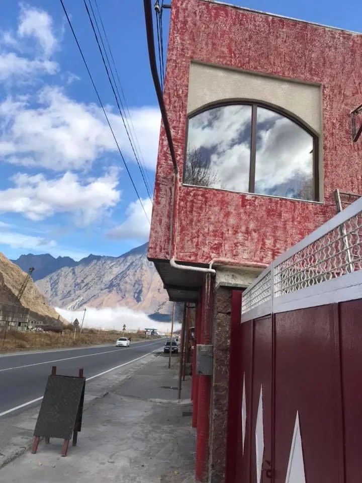 Cafe & Hotel Waterfall — Photo 12