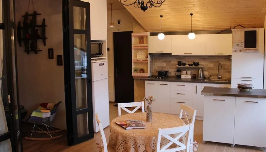 Lizi's Cozy Apartment in Bakuruani — Photo 18