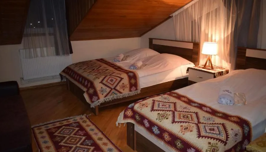 Guesthouse Lago & Wine Cellar — Photo 65