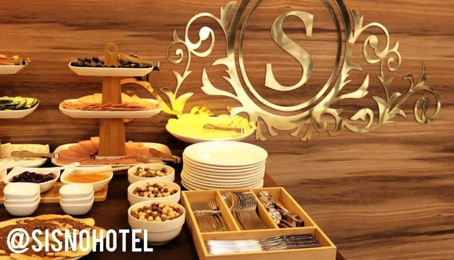 SISNO HOTEL — Photo 9