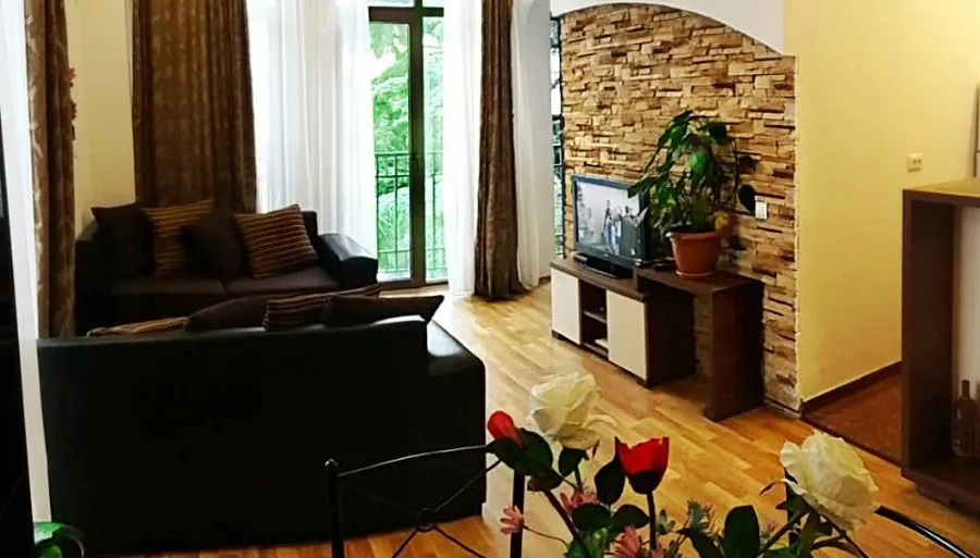 Apartment in old  Tbilisi I — Photo 34