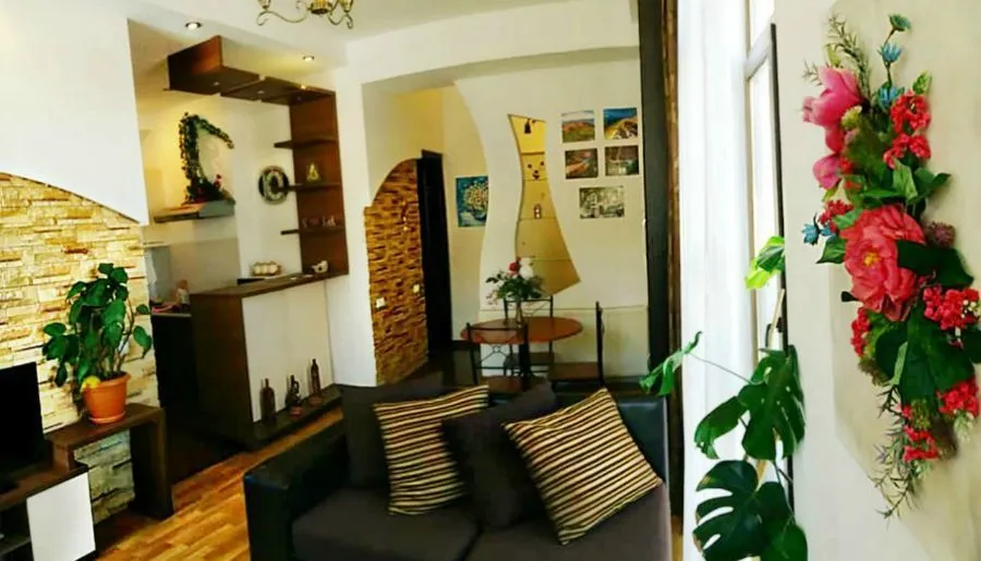 Apartment in old  Tbilisi I — Photo 14