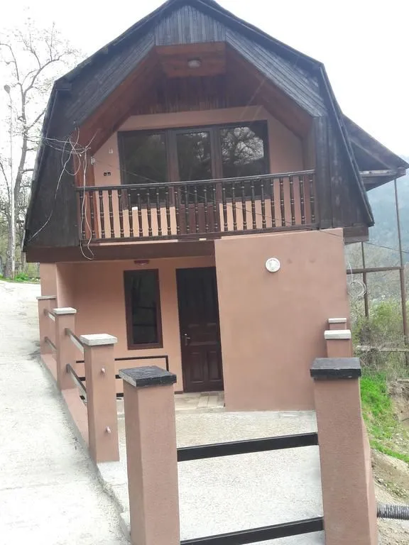 Cottage in Likani — Photo 7