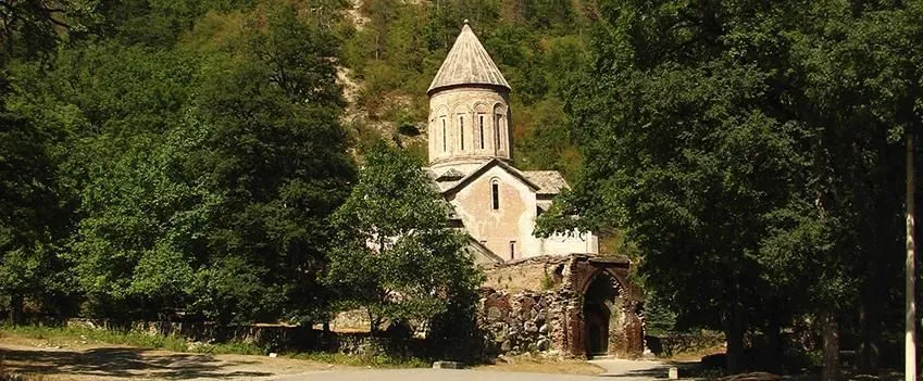 ზვიადის  საოჯახო სასტუმრო — ფოტო 15
