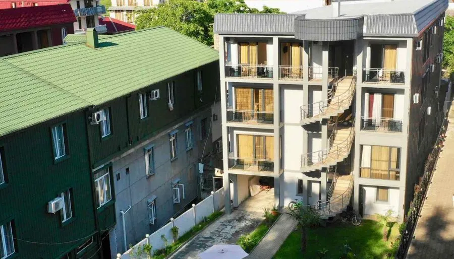 სასტუმრო მეგობრები — ფოტო 2