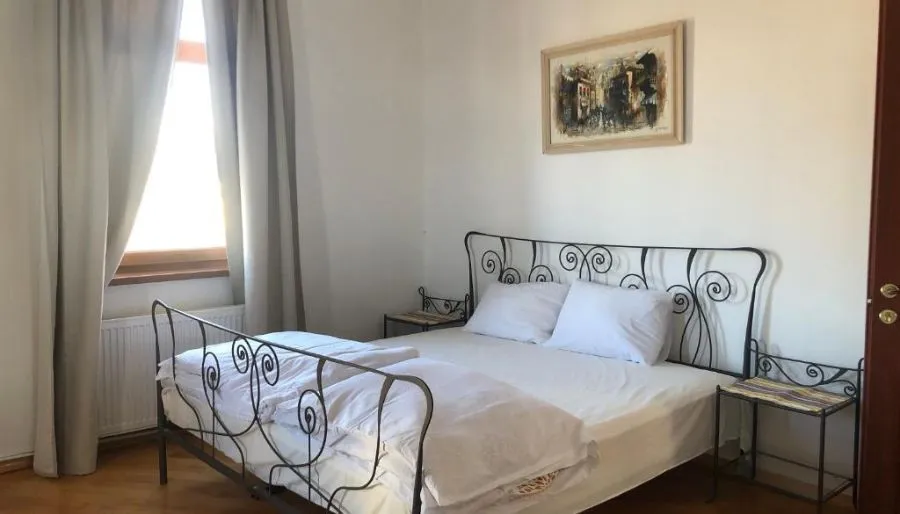 Laguna Villa with Sauna, Pool, Billiards & Garden at Bazaleti Lake — ფოტო 32