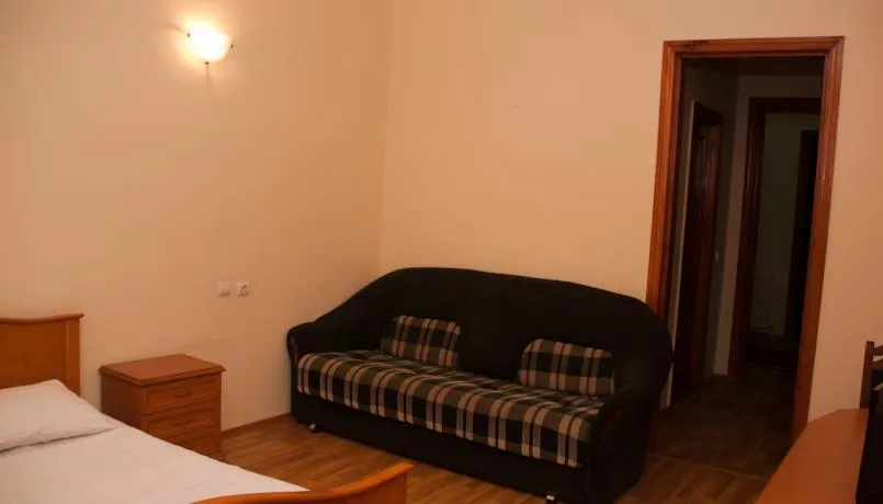 Aleksandria Hotel — Photo 24