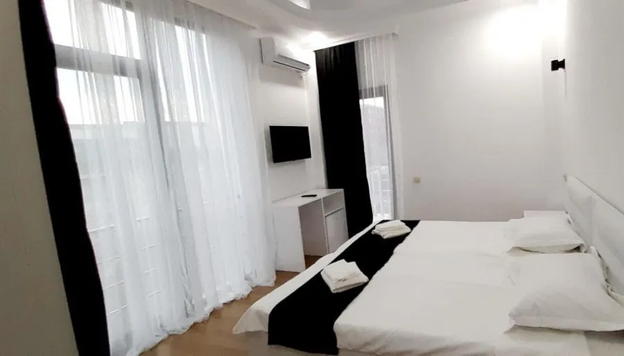 თეთრი სასტუმრო — ფოტო 31