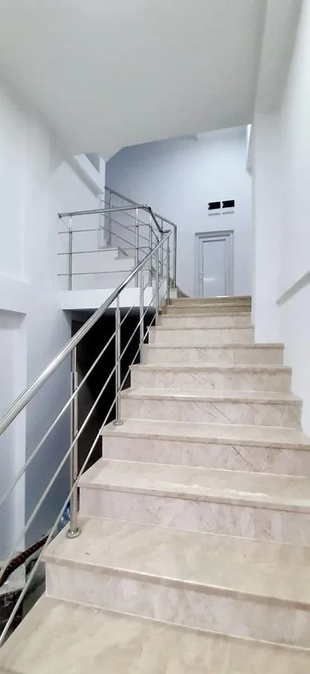 თეთრი სასტუმრო — ფოტო 15