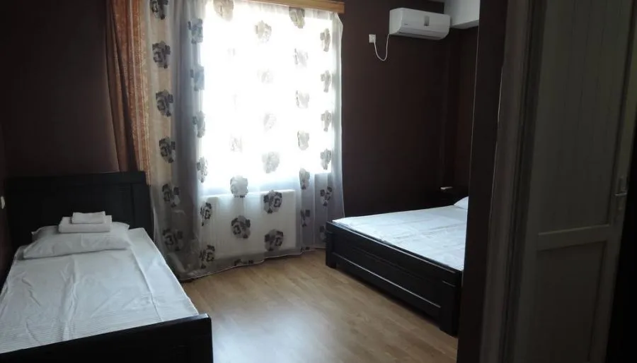 Shaloshvili's Cellar Hotel — Photo 39