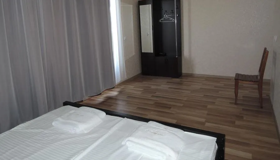 Shaloshvili's Cellar Hotel — Photo 45
