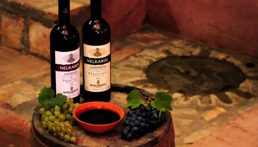 Shaloshvili's Cellar Hotel — Photo 18
