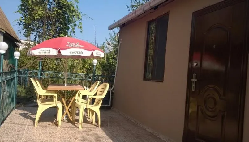 4 VILLA — Photo 2