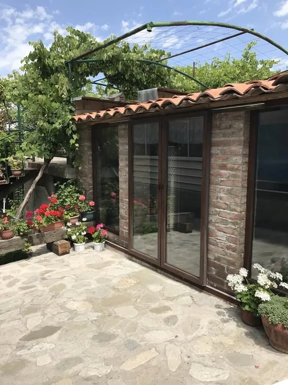 Milorava's Guest House & Wine Cellar — Photo 1