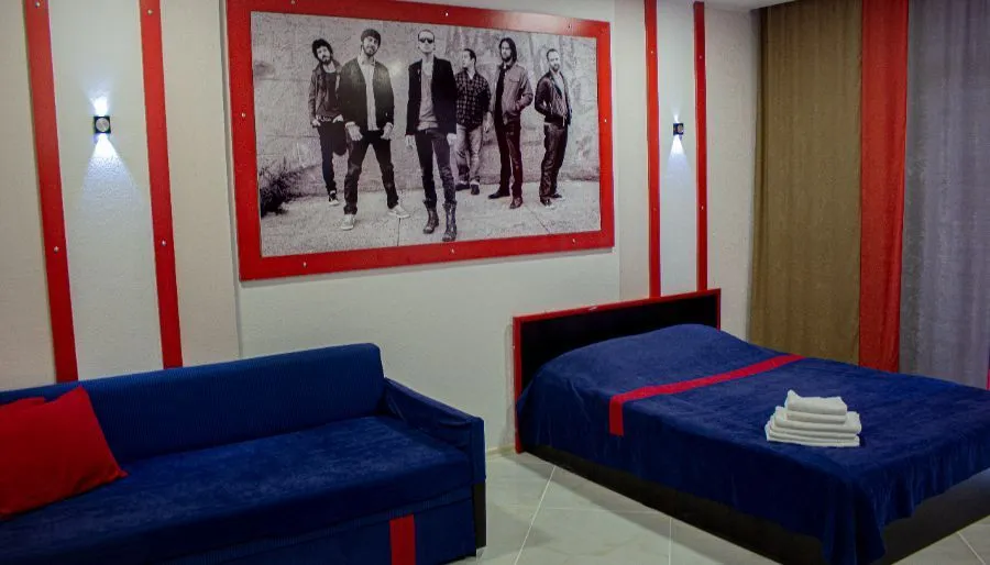 Rock Hotel First Line — Photo 42