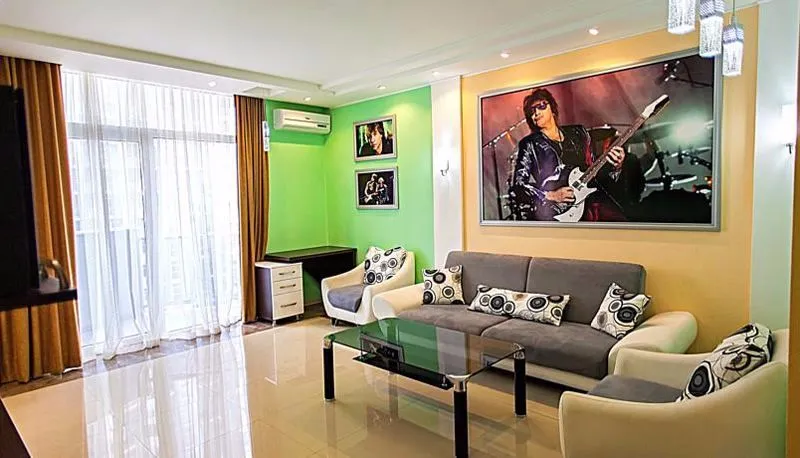 Rock Hotel First Line — Photo 23